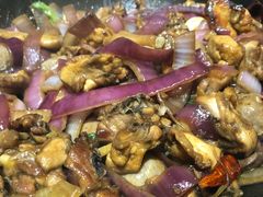 -胡须佬鸡煲四季火锅店(石厦西村直营店)