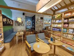 -猫的天空之城概念书店(景德镇陶溪川店)
