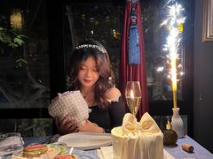 -弦月窗LUNETTE BY AMANDA(复兴路店)