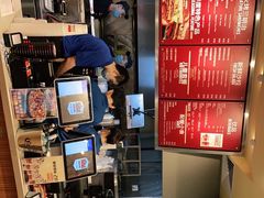 -The Habit Burger Grill 哈比特汉堡(爱琴海店)