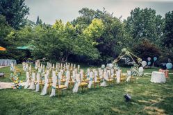 -花轿喜屋婚礼策划