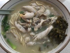 招牌黄鱼面-明呈黄鱼面馆(斜土路店)