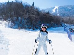 -亚布力新体委滑雪场