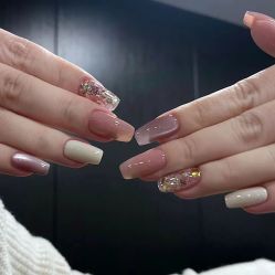 -桃色美甲沙龙