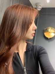 -PE SALON