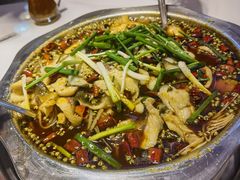 -乡土特色.冷锅鱼.牦牛肉汤锅