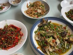 -小芙蓉湘菜馆(易生活购物公园店)