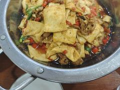 -湖南人家湘菜馆(镇江路店)