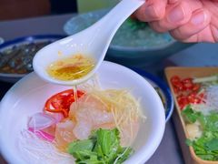 -官塘陈记鱼生·潮汕砂锅粥·牛肉火锅(潮枫路总店)