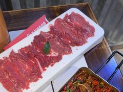 -热火朝天鲜切牛肉火锅(南强街巷店)