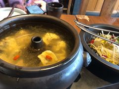 -云海肴·汽锅鸡·云南菜(天山百盛优客店)