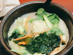 -灵芝妹子海鲜米线(瓦房店新玛特店)