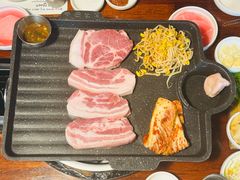 -Dombe豚(黑猪肉街店)