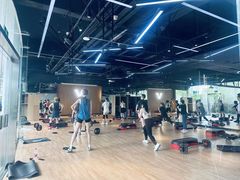 -威克健身游泳(万菱汇店)