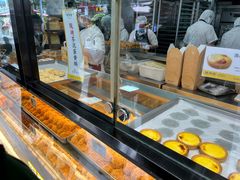 面包甜点陈列柜-鲍师傅糕点(春熙路店)