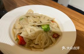 Sour Stir-Fried Lotus Root Slices