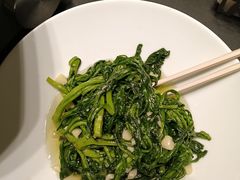 -忆江南·临江鱼馆