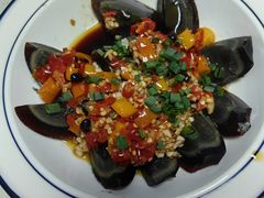 -墨脱石锅椰子鸡•香草鸭•东山羊(大东海店)