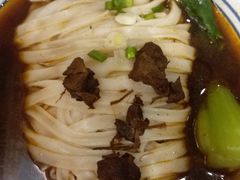 -霸蛮湖南菜·牛肉粉(荣京西街店)