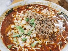 -丁丁猫重庆小面(徐州路店)