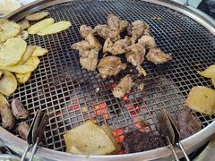 小肠-小辣椒汤锅烧烤(温泉南街店)