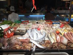 -沈家门海鲜夜排档(东港店)