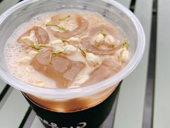 栀子花梨香拿铁-Seesaw Coffee(深圳万象天地店)