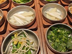 -银米·云南传统过桥米线(双廊黑金冠店)