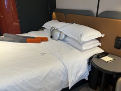 -朵兰达V酒店(成都春熙路太古里国金中心店)