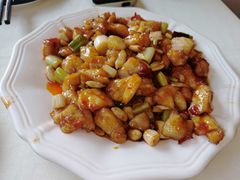 宫保鸡丁-鑫巴蜀小镇 · 水煮鱼专研店(玉桥店)
