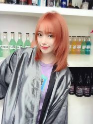 -MODEL'S HAIR