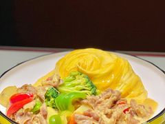 咖喱肥牛蛋包饭-雍哲港式餐厅(现代广场店)