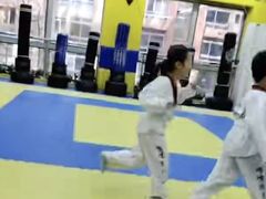 -哈喽实战跆拳道·跳绳·体能(慈云寺馆)