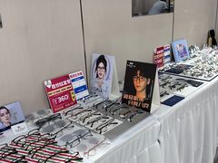 -零度眼镜·宝视友·蔡司依视路(吾悦花街店)