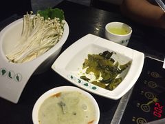 老坛酸菜-严厨老坛酸菜鱼(吴江万宝店)