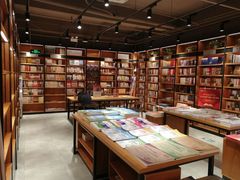 -新华书店(永安路店)