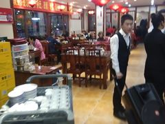 大堂-那家老院子东北菜·饺子·小鸡炖蘑菇(艳华街店)