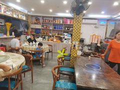 大堂-陆记鹅庄·潮汕菜·狮头鹅(大仟里店)