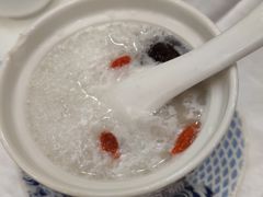 椰汁炖雪燕-东江海鲜酒家(艺都分店)