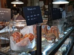 面包甜点陈列柜-仙峰天然面包(迎宾路店)