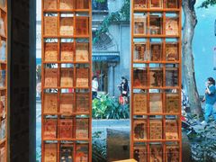 -猫的天空之城概念书店(杭州南宋御街店)