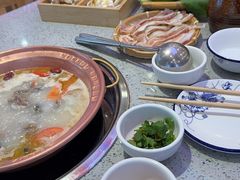 -阿婆情腊排骨火锅(金虹路店)