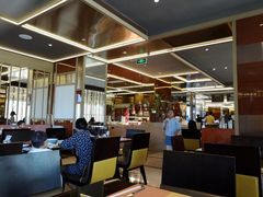 大堂-大中华希尔顿酒店-念自助餐·嗨啤·小龙虾