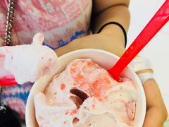 蜜桃芭乐乌龙暴风雪-DQ·蛋糕·冰淇淋(西直门店)
