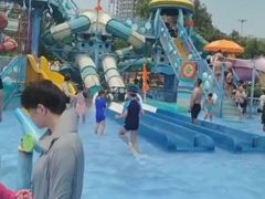 -欢乐水魔方水世界