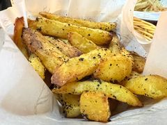 -Let'sBURGERplus·非常创意汉堡(三里屯店)