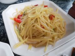 -临江餐馆二楼美食部落