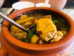 野生菌汽锅鸡-小厨子私房菜·云南美食店