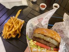 -The Habit Burger Grill 哈比特汉堡(爱琴海店)