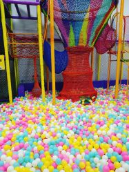 -蹦贝运动中心·蹦床·攀岩·闯关(龙岗店)